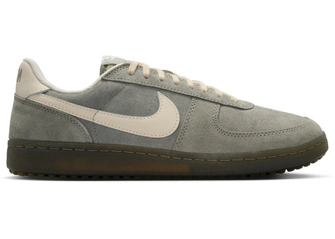 Nike Field General Light Army Natural IF0666-300